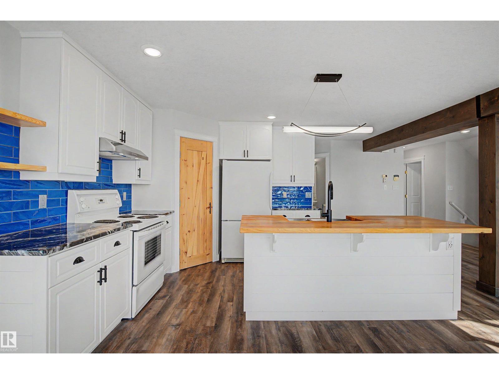 720 7th ST - 12