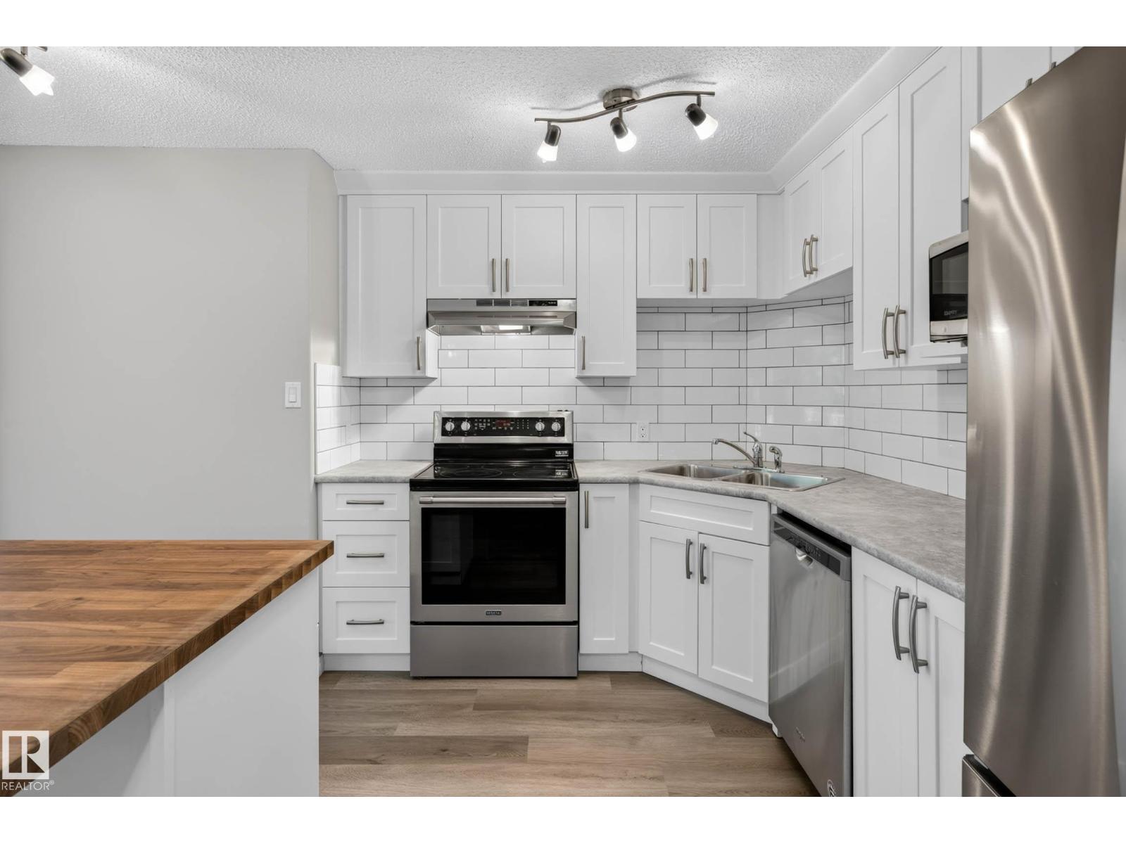#120 5340 199 ST NW - 8