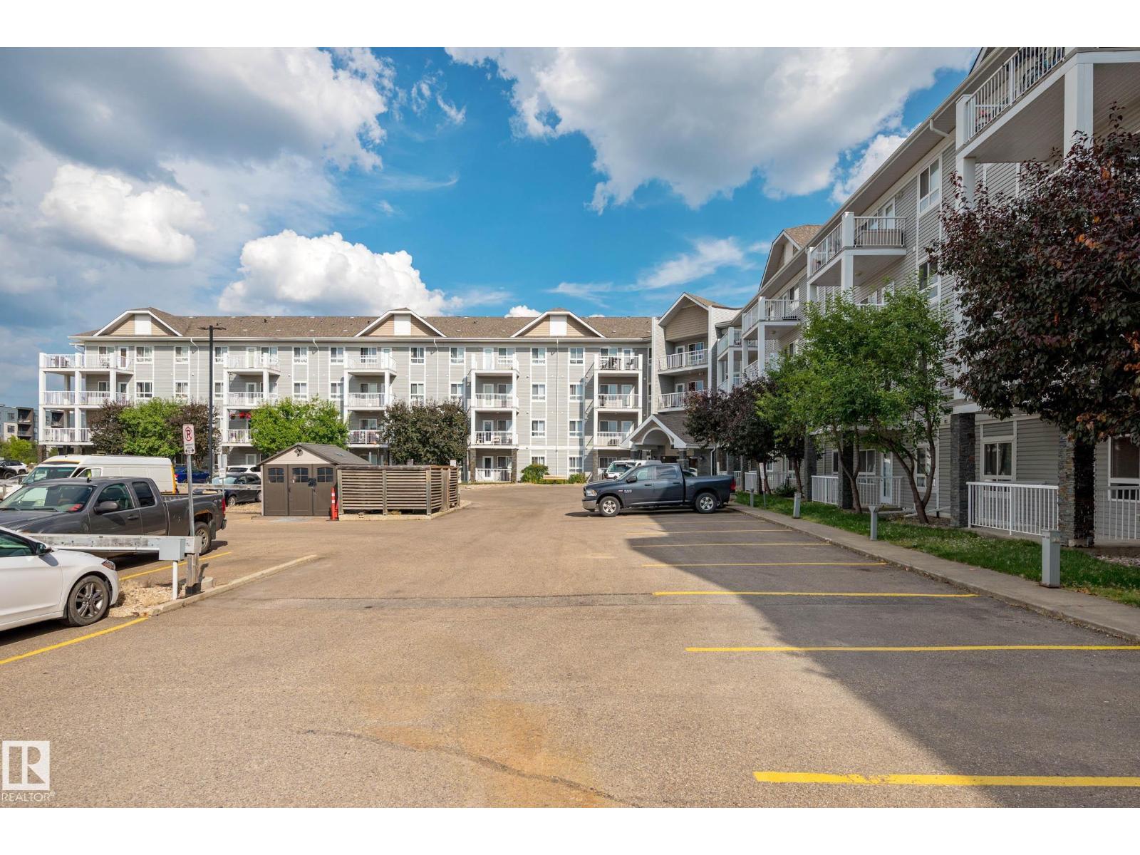 #120 5340 199 ST NW - 39