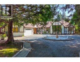 2526 Island Hwy W, Qualicum Beach, BC V9K1B5 Photo 14