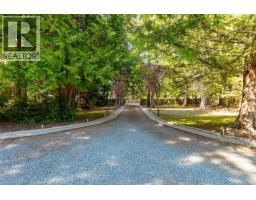 Ensuite - 2526 Island Hwy W, Qualicum Beach, BC V9K1B5 Photo 12