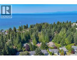 2526 Island Hwy W, Qualicum Beach, BC V9K1B5 Photo 69