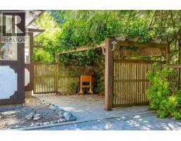 2526 Island Hwy W, Qualicum Beach, BC V9K1B5 Photo 62