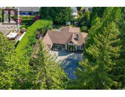 2526 Island Hwy W, Qualicum Beach, BC V9K1B5 Photo 16