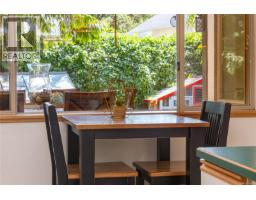 2526 Island Hwy W, Qualicum Beach, BC V9K1B5 Photo 33