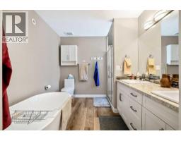 2226 Westmount Road NW - photo 27