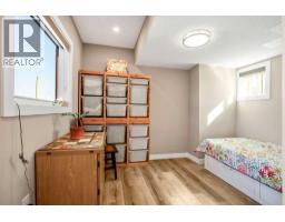 2226 Westmount Road NW - photo 28