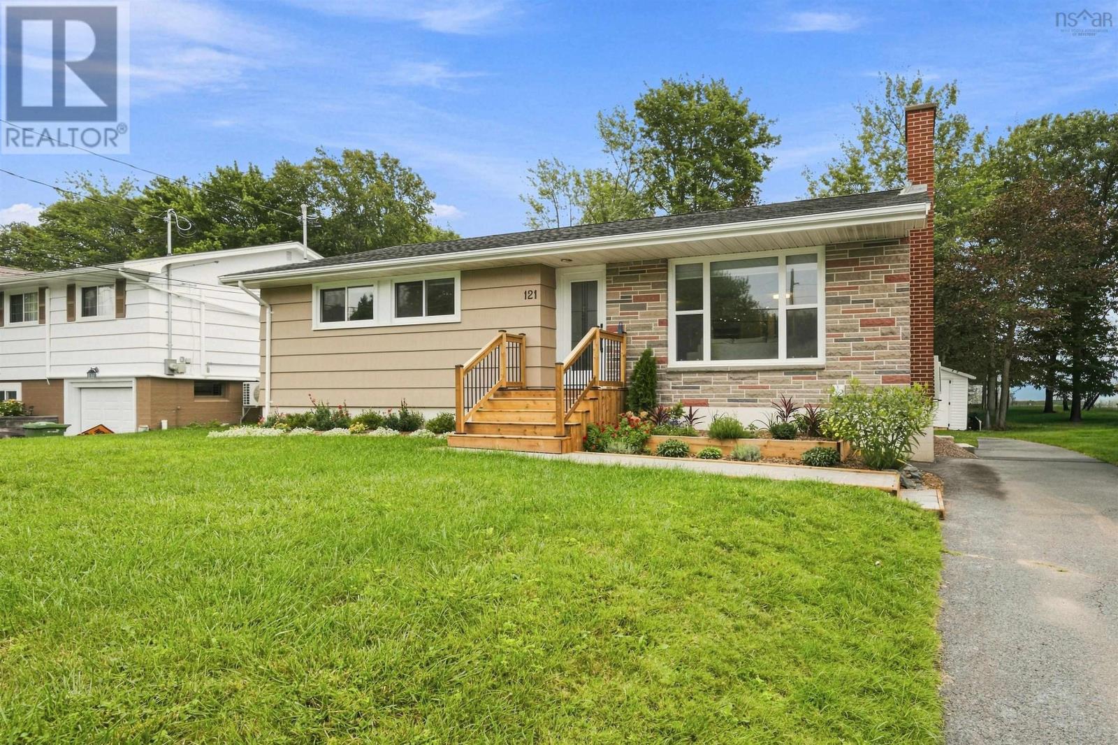 Property photo of 121 Belle Vista Drive
