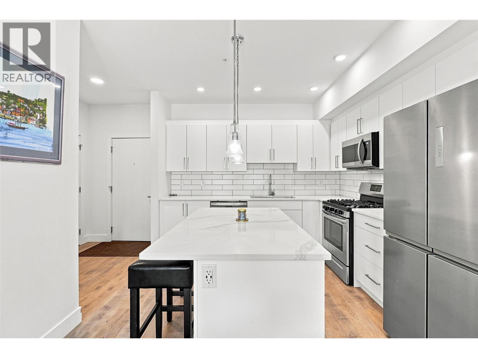 #105 2046 ROBSON Place - Image 12