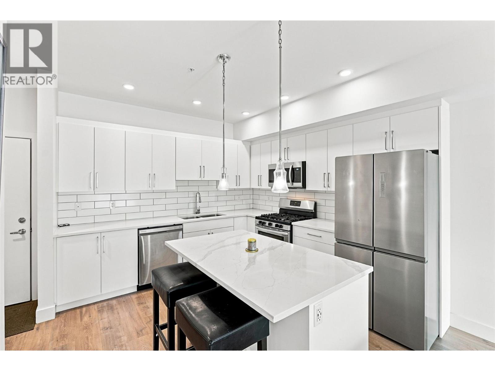 #105 2046 ROBSON Place - Image 11