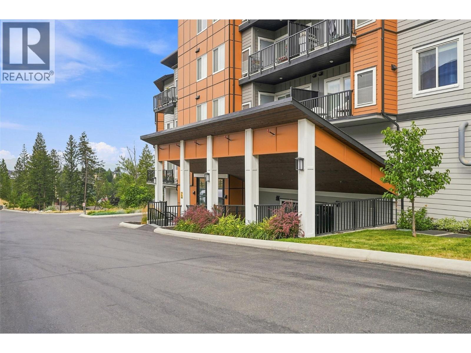 #105 2046 ROBSON Place - Image 3