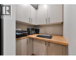 111 373 Tyee Rd, Victoria, BC V9A0B3 Photo 7
