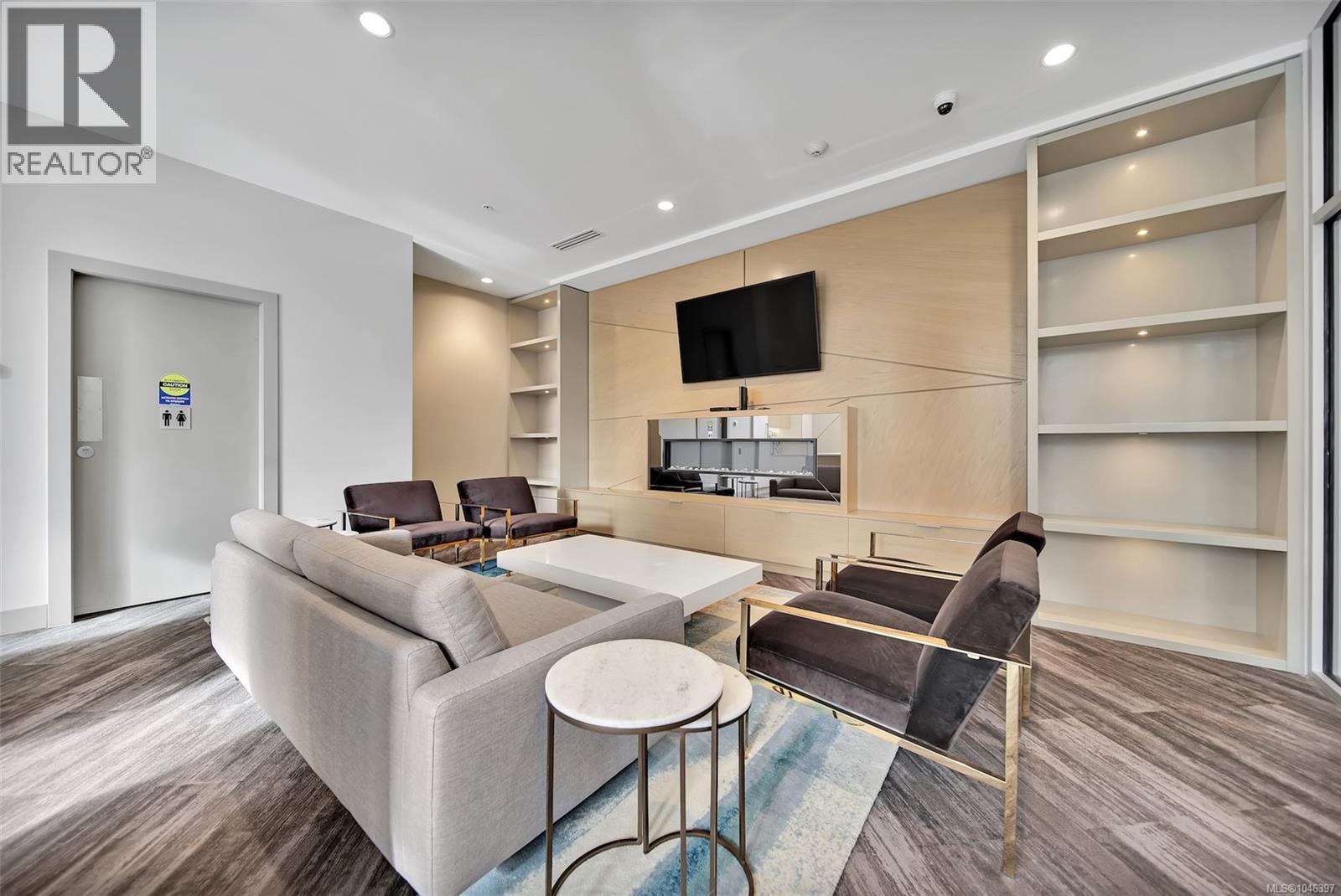 211 70 Saghalie Road, Victoria