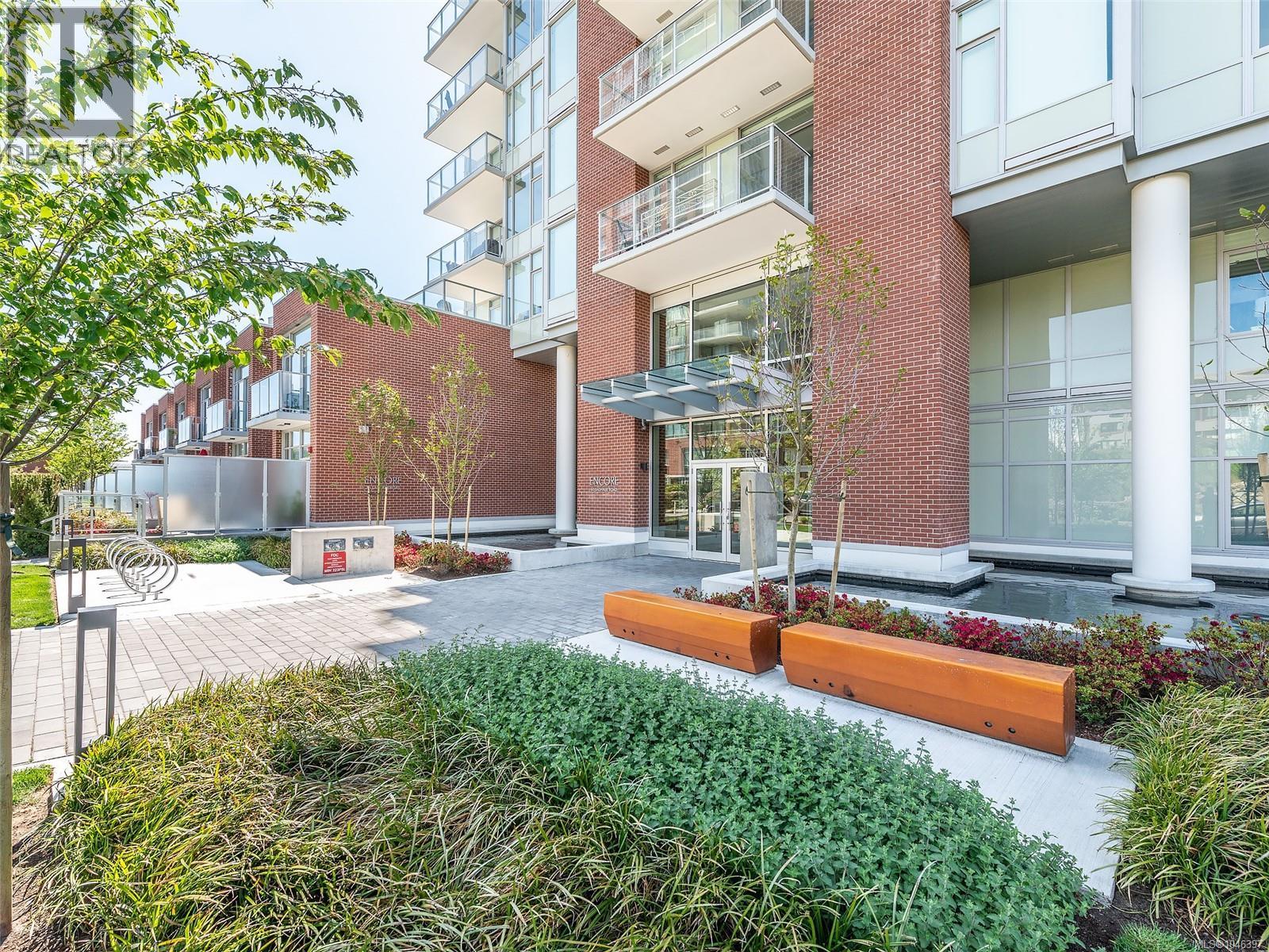 211 70 Saghalie Road, Victoria
