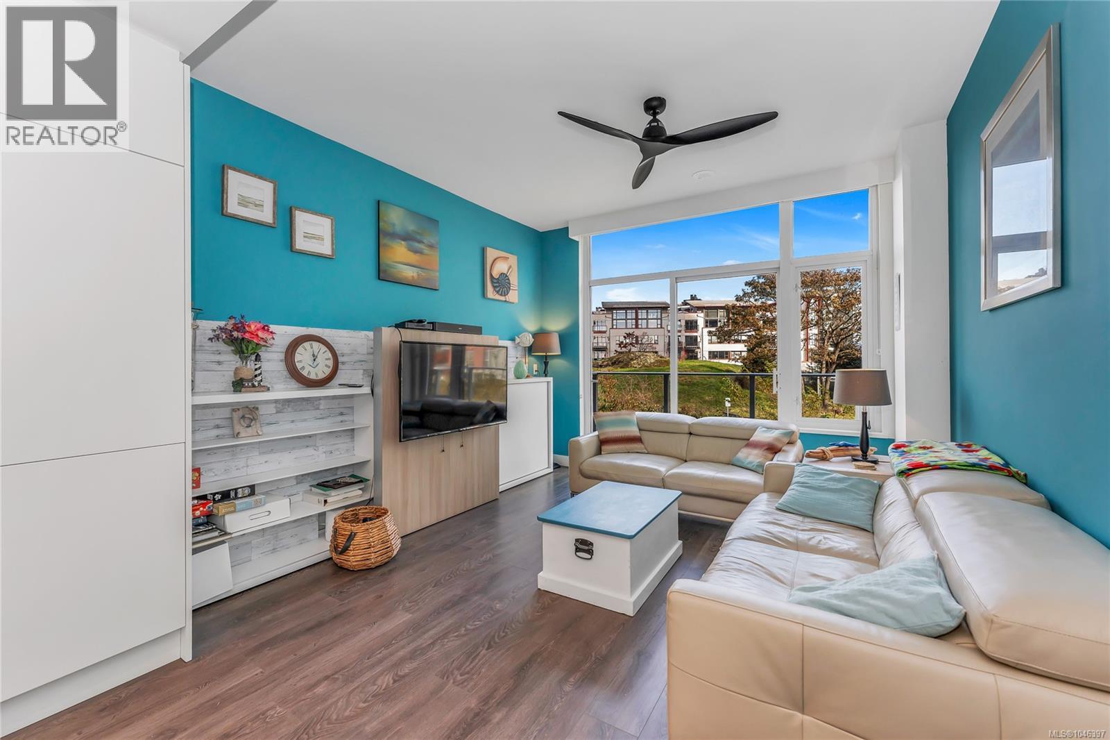 211 70 Saghalie Road, Victoria