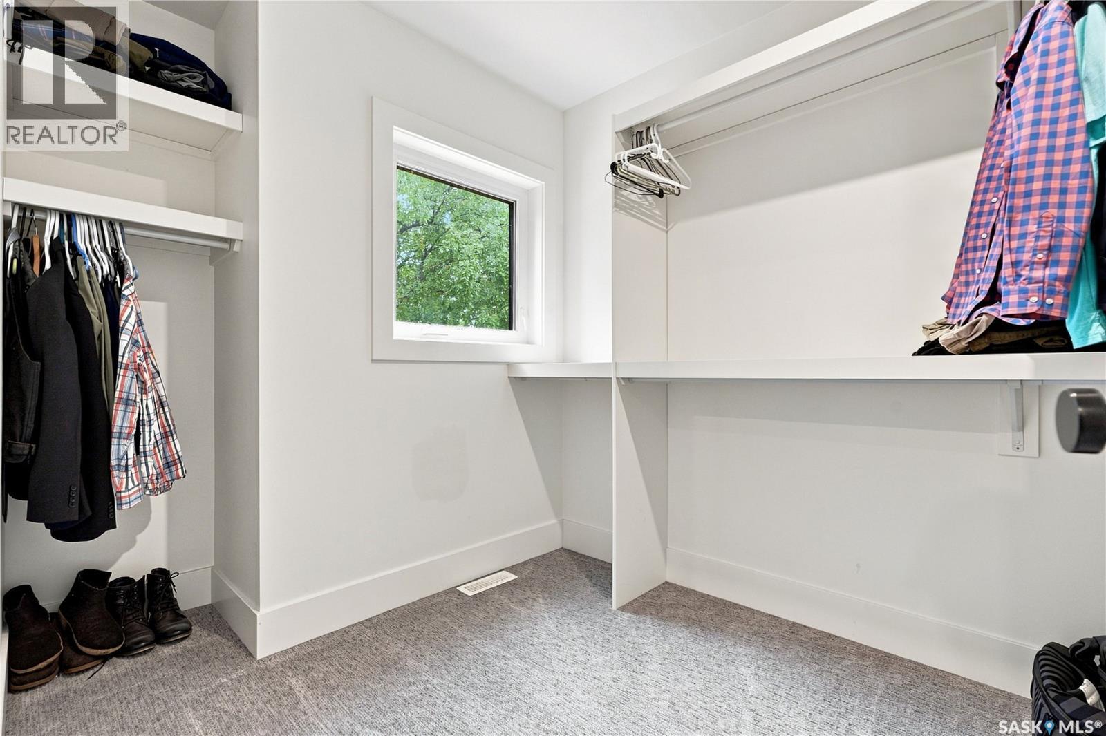 1172A Spadina CRESCENT E - Image 29