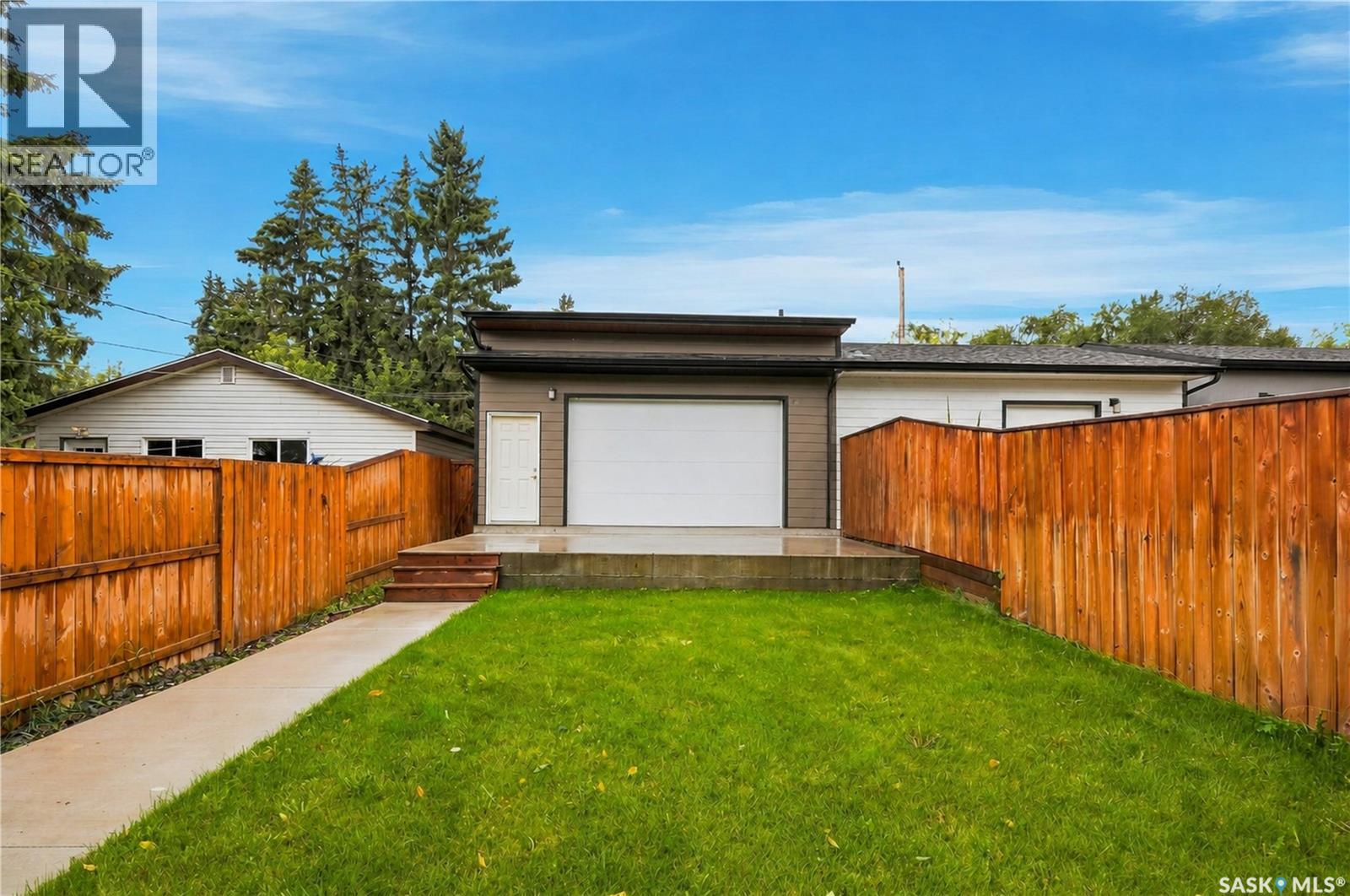 1172A Spadina CRESCENT E - Image 49
