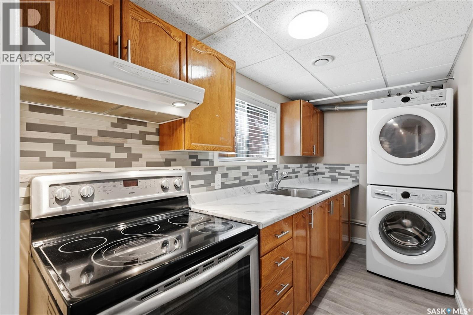 302 Nixon CRESCENT - Image 33