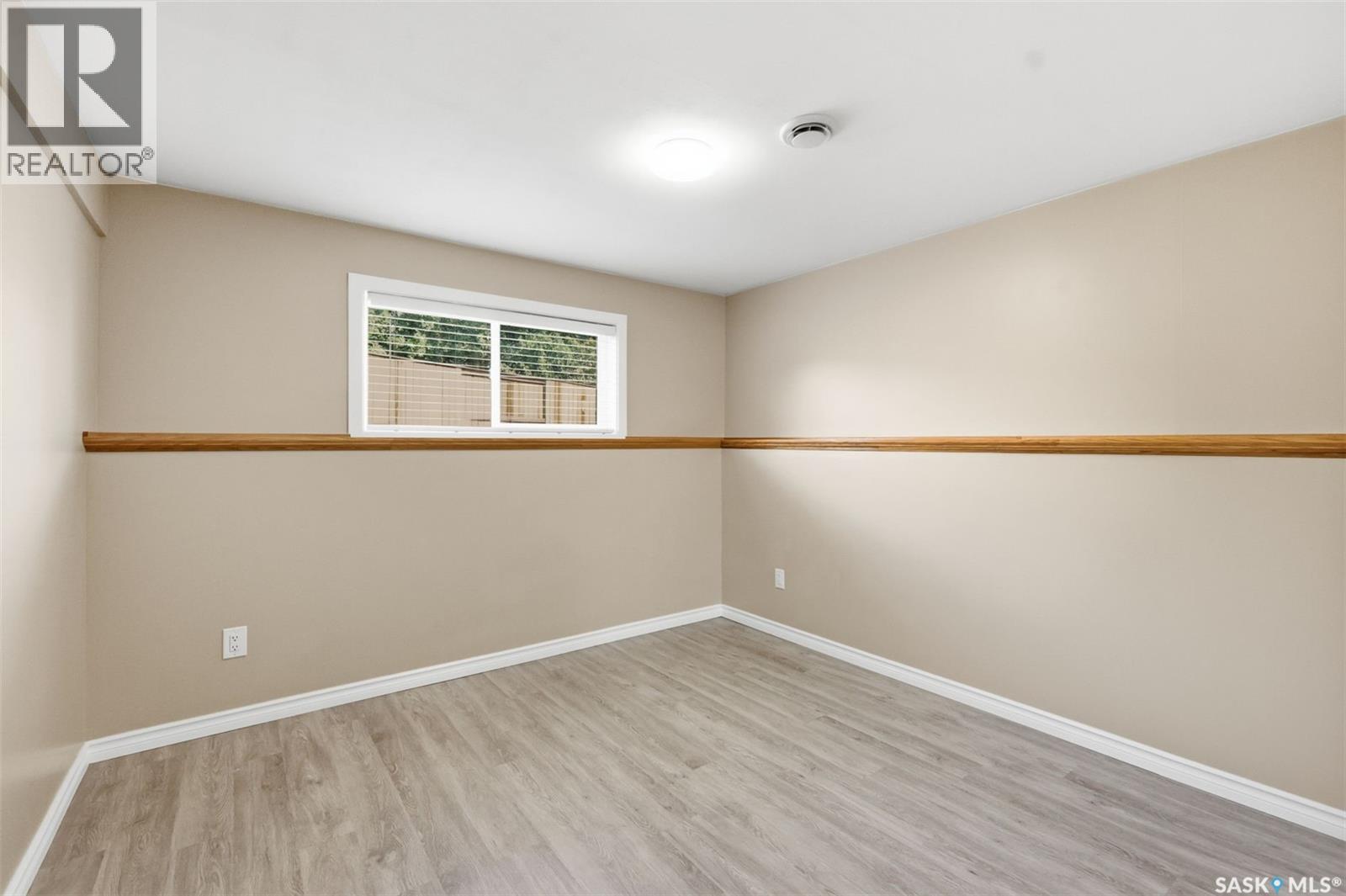 302 Nixon CRESCENT - Image 36