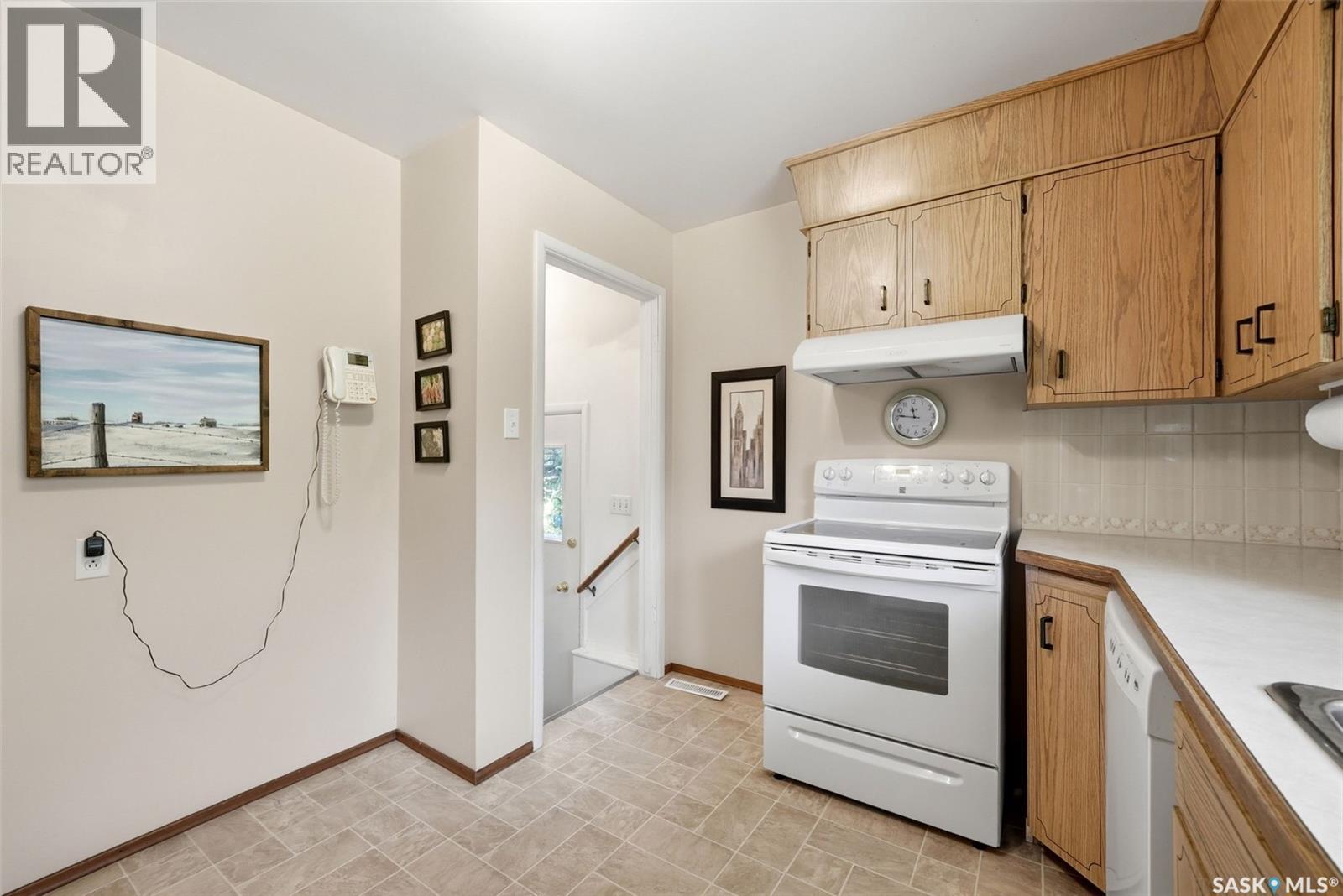 408 Shannon ROAD - 10