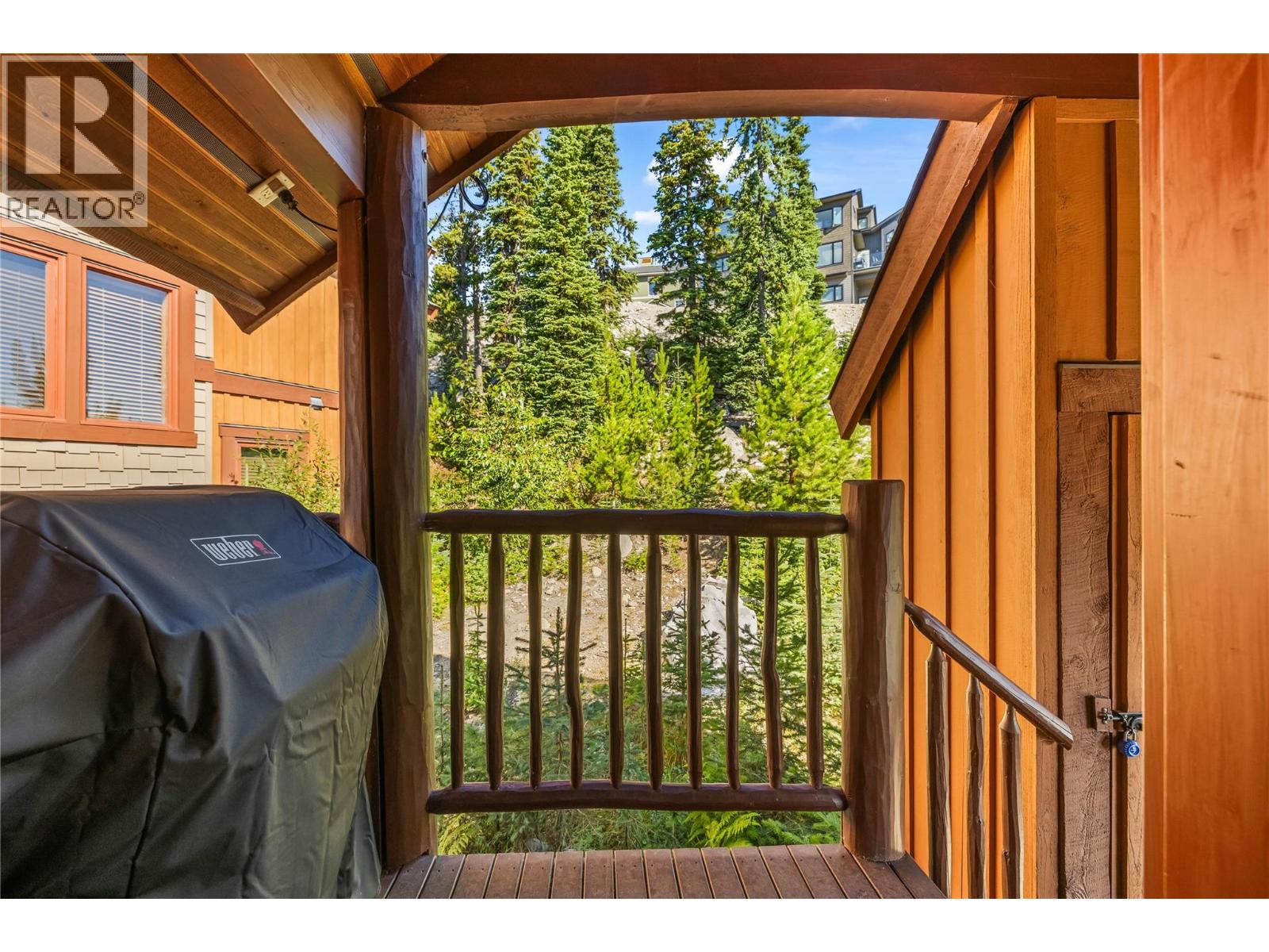  90 Forest Lane, Big White