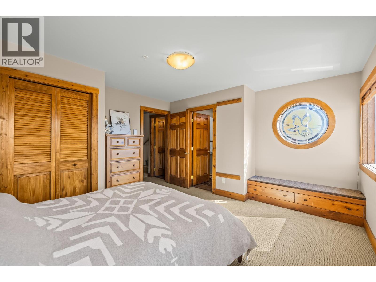  90 Forest Lane, Big White
