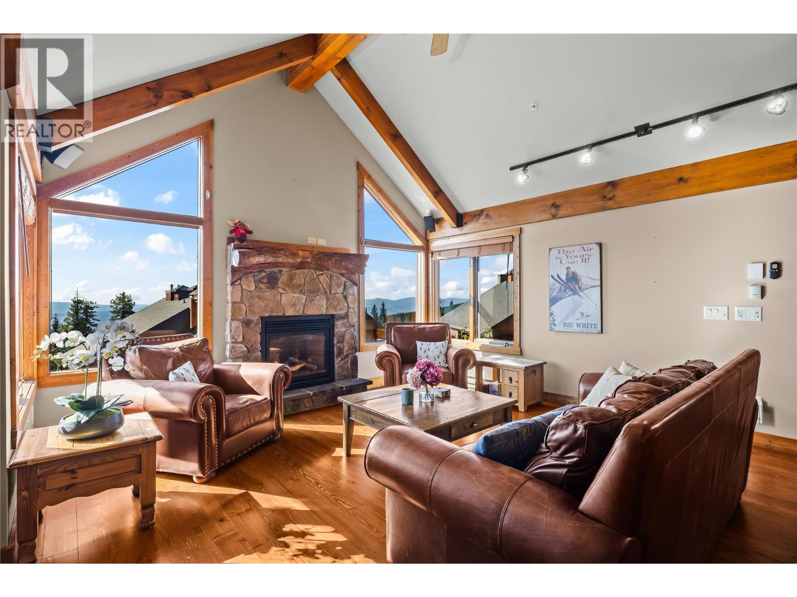  90 Forest Lane, Big White