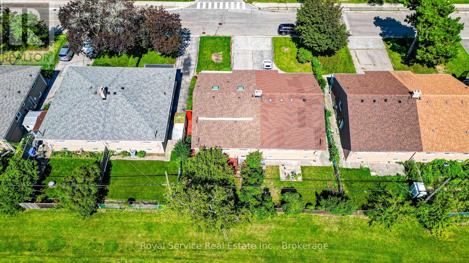 65 COMBERMERE DRIVE - 37