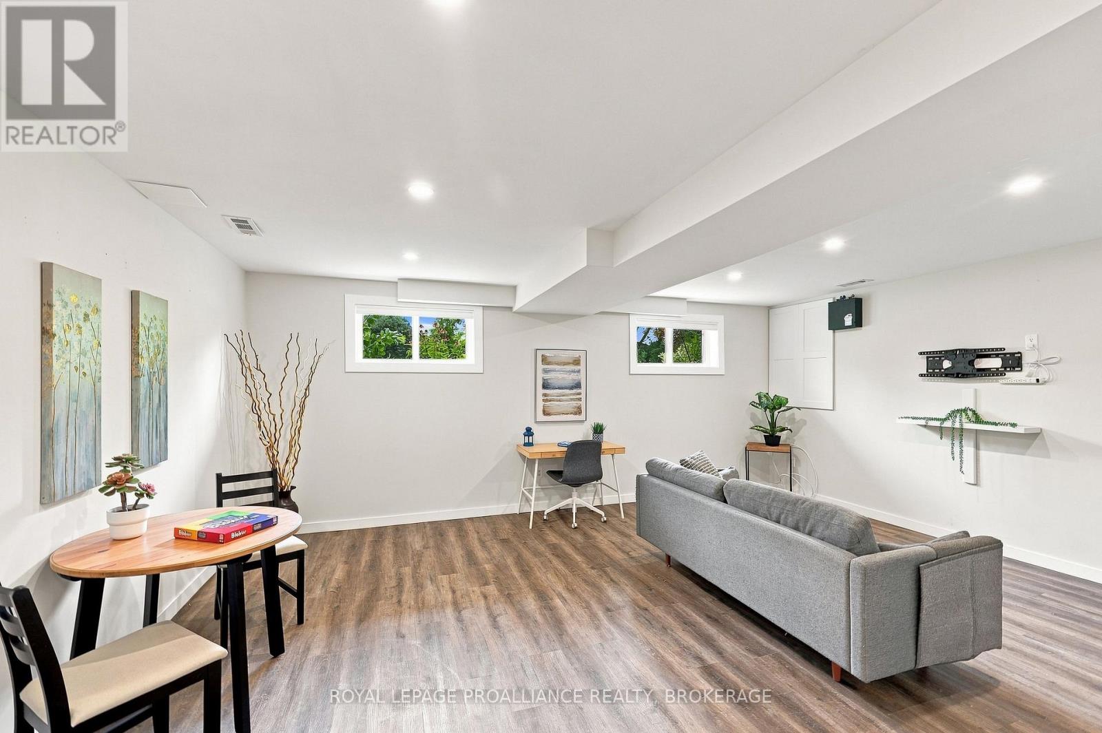 868 ALLUM AVENUE - Image 29