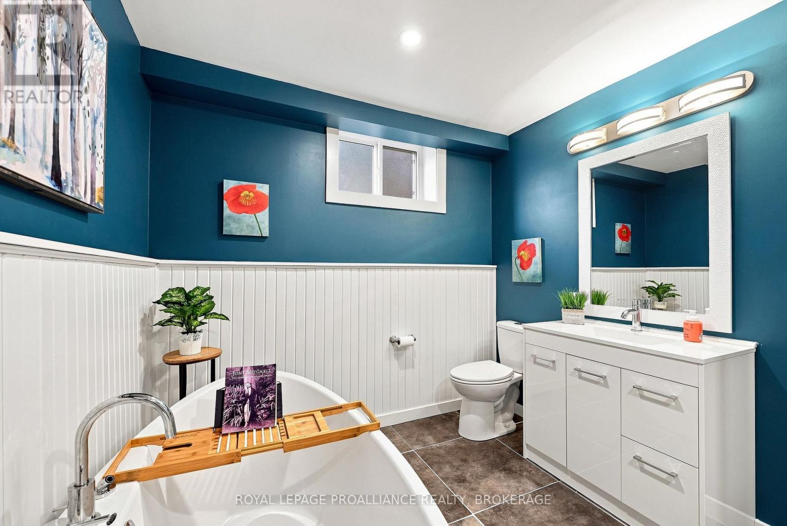 868 ALLUM AVENUE - Image 34