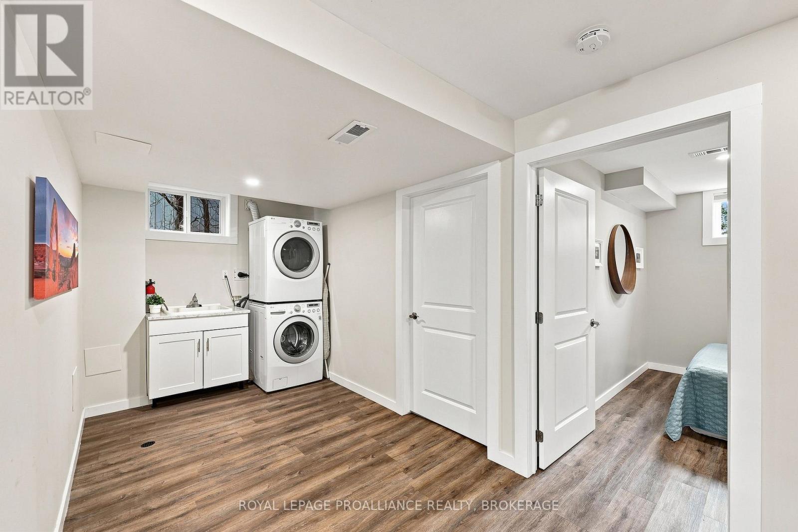 868 ALLUM AVENUE - Image 36