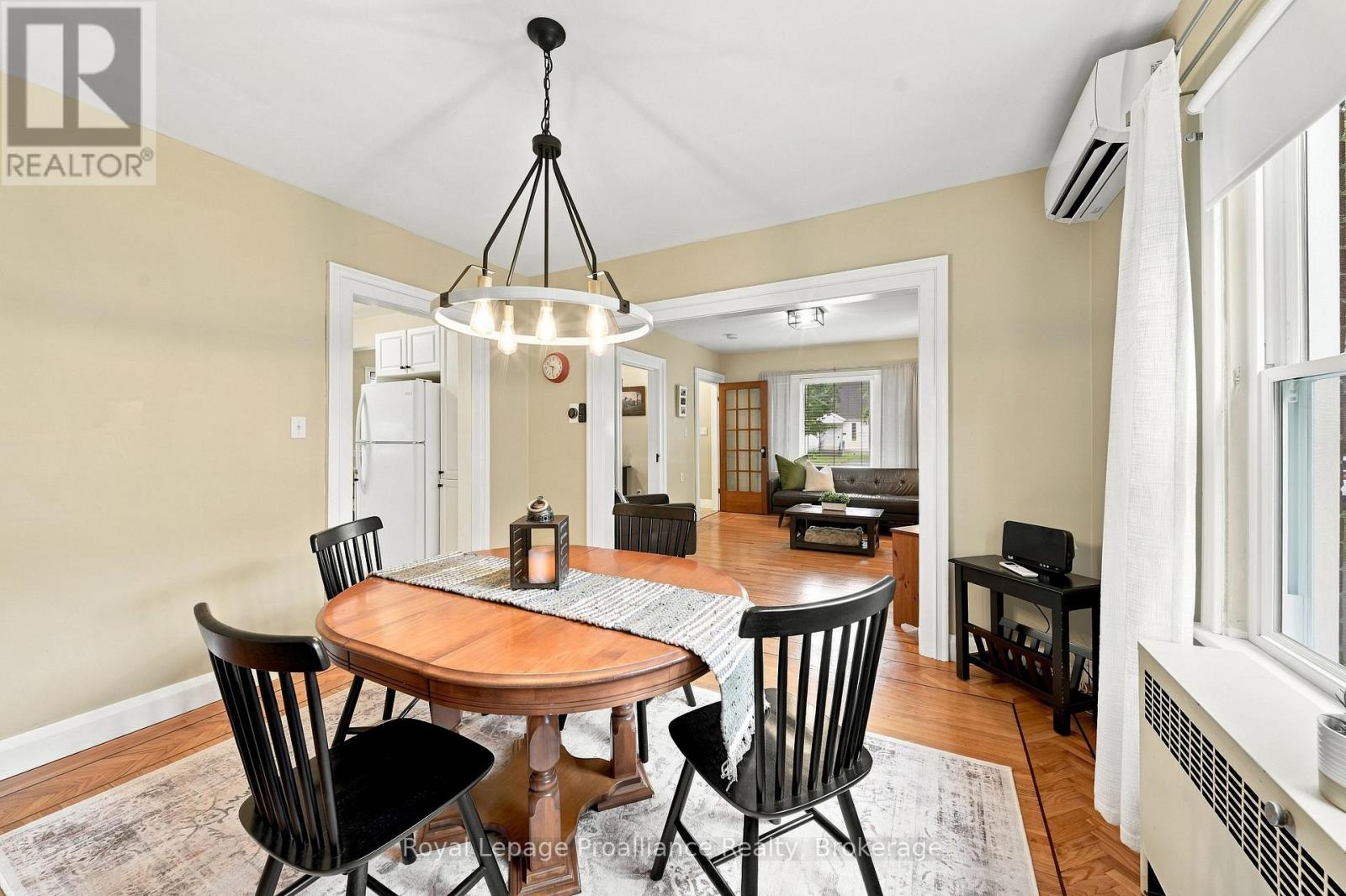 277 DUFFERIN AVENUE - 15