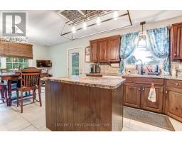 Foyer - 6892 Century Drive, Strathroy Caradoc, ON N6B3N1 Photo 9