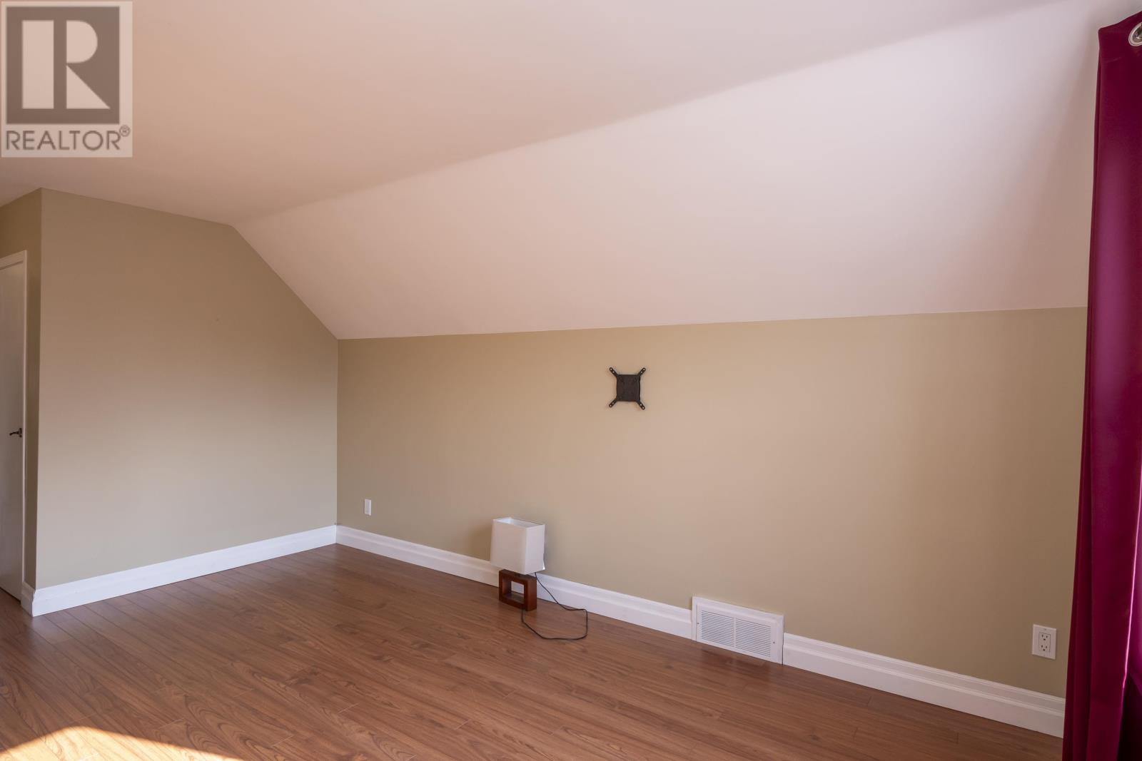 2219 Arthur ST E - Image 17