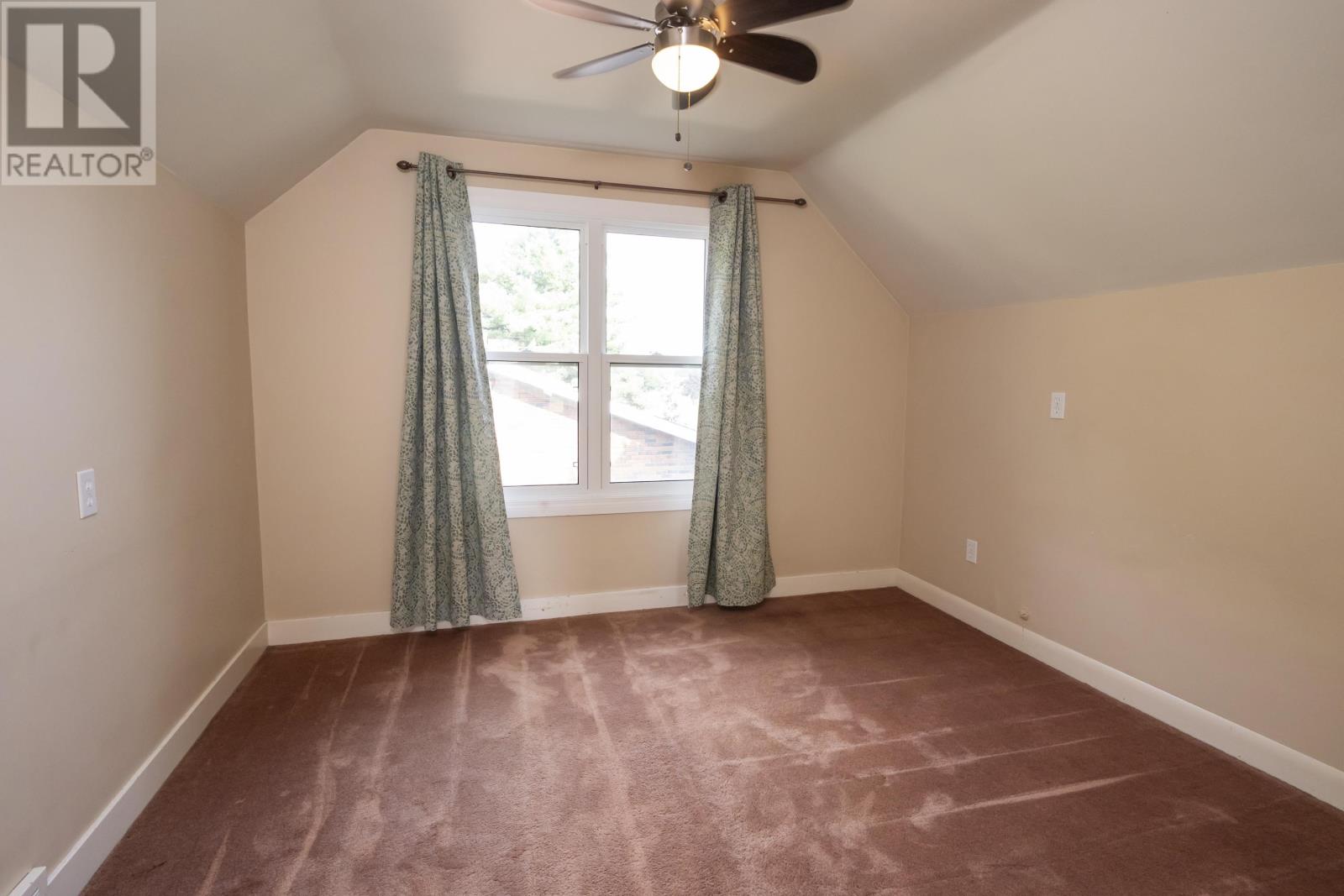 2219 Arthur ST E - 16