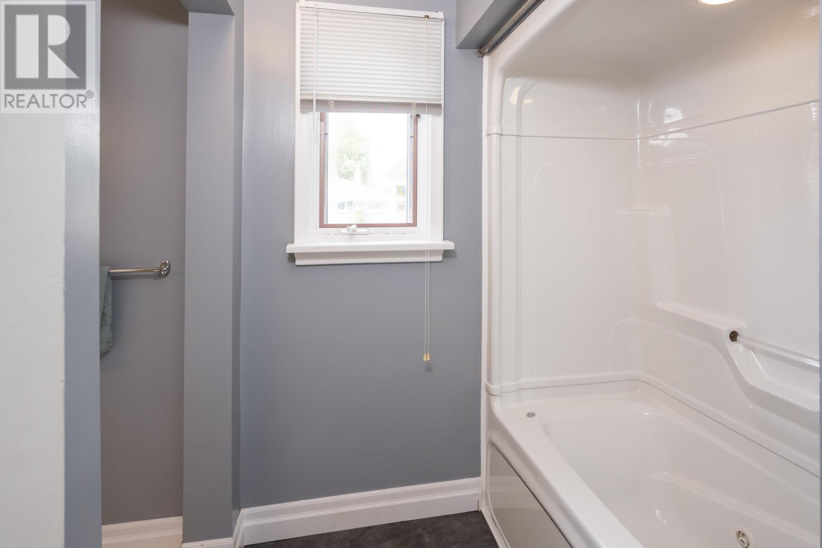 2219 Arthur ST E - Image 22