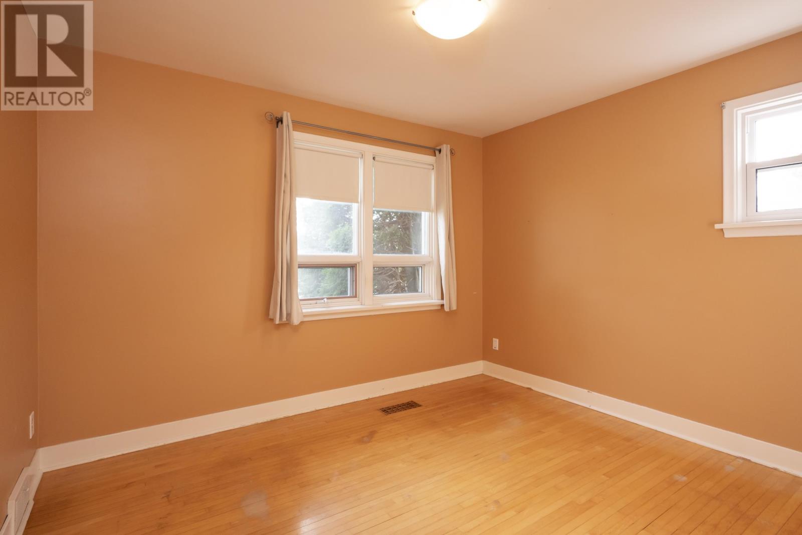 2219 Arthur ST E - 15