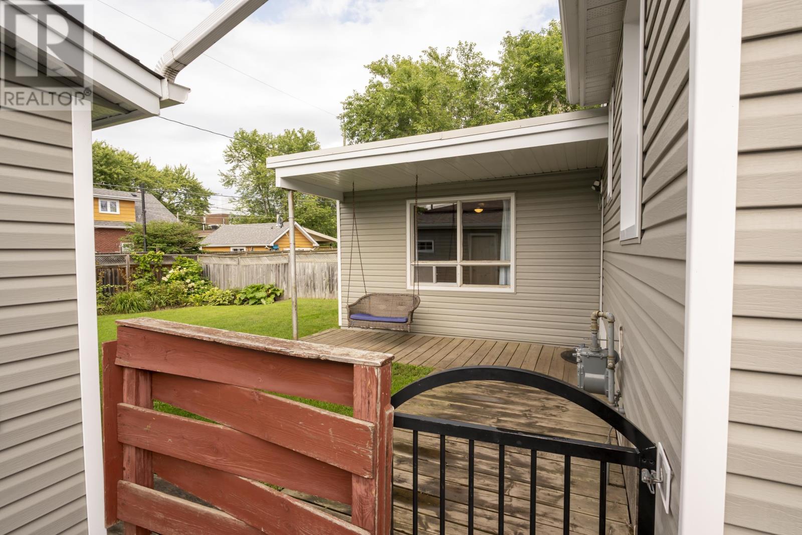 2219 Arthur ST E - Image 36