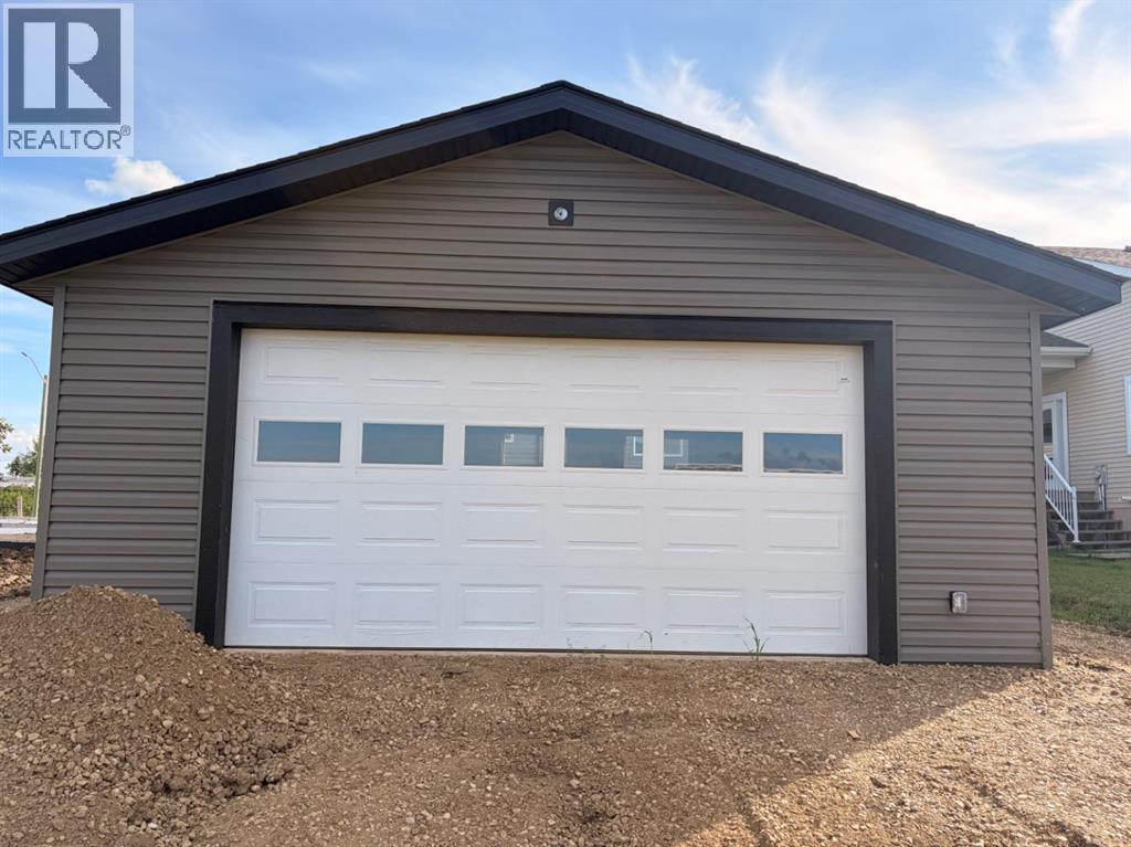 Listing photo – 114 Alberta Street, Kingman