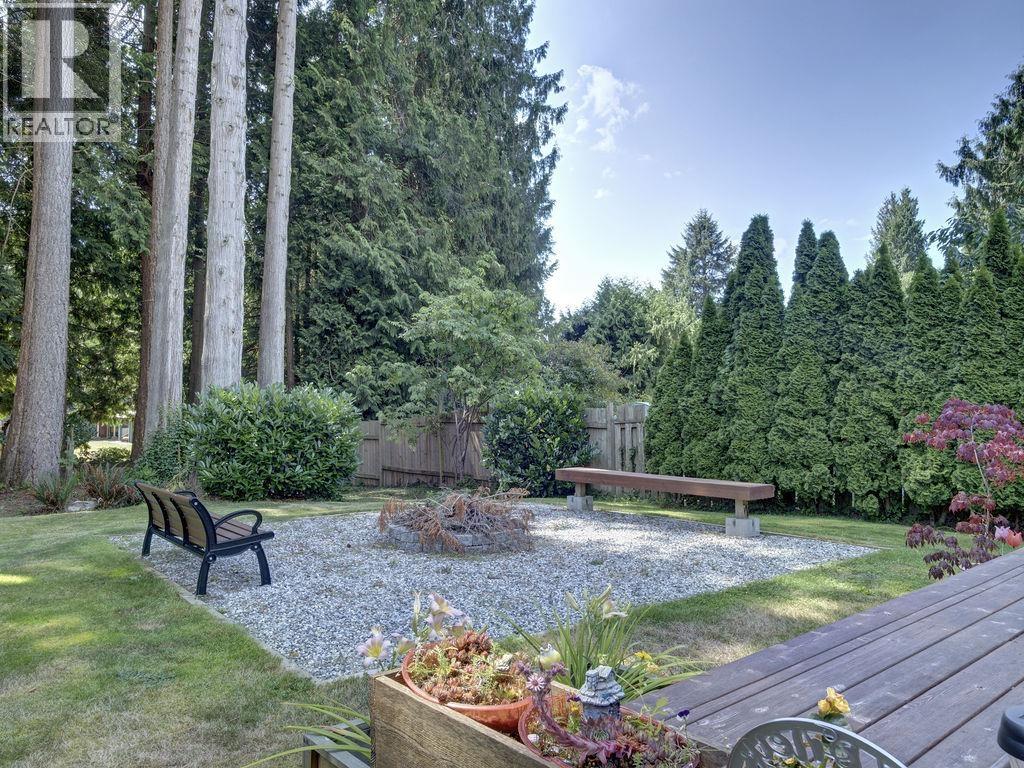 3367 RICHARDS ROAD, Roberts Creek