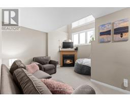 358 Galston Private, Ottawa, ON K1W0G3 Photo 24