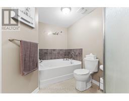 358 Galston Private, Ottawa, ON K1W0G3 Photo 27