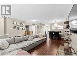 358 Galston Private, Ottawa, ON K1W0G3 Photo 8