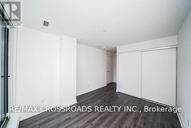 #TH05 58 QUEENS WHARF ROAD - 19