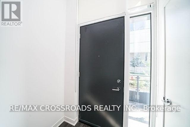 #TH05 58 QUEENS WHARF ROAD - 2