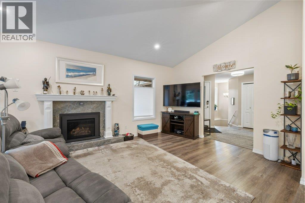 1873 Parkview Crescent Unit# 8, Kelowna