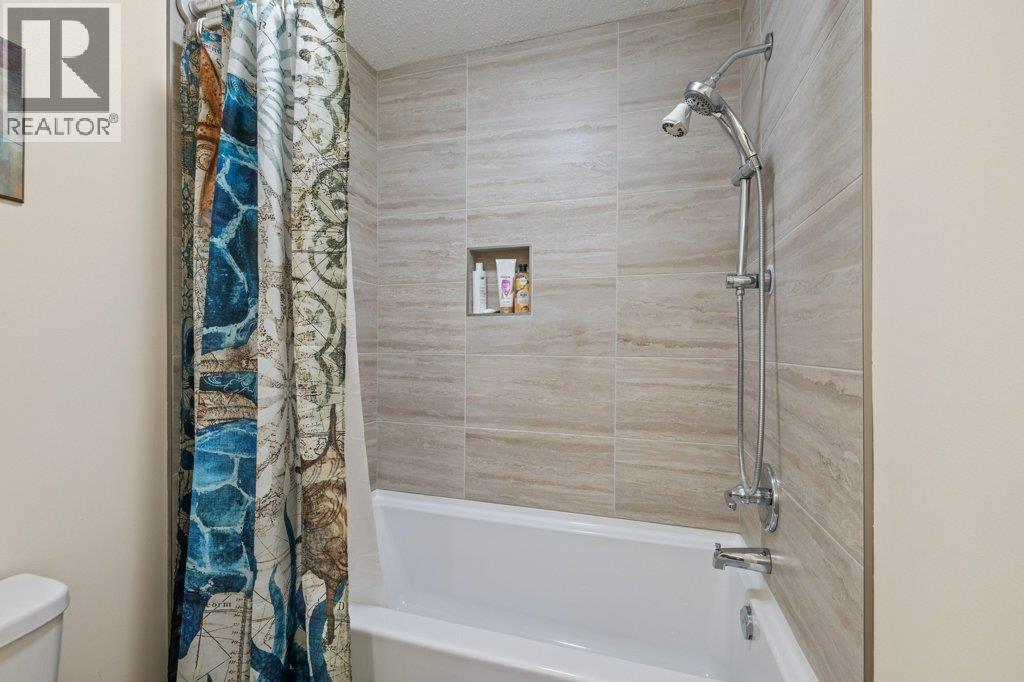1873 Parkview Crescent Unit# 8, Kelowna