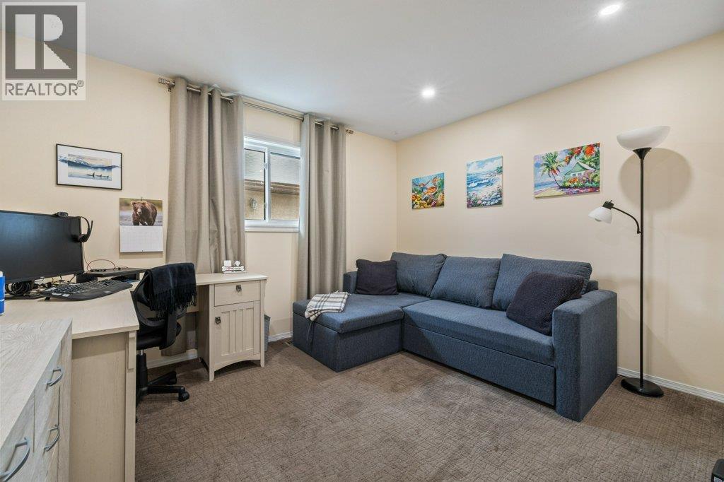 1873 Parkview Crescent Unit# 8, Kelowna
