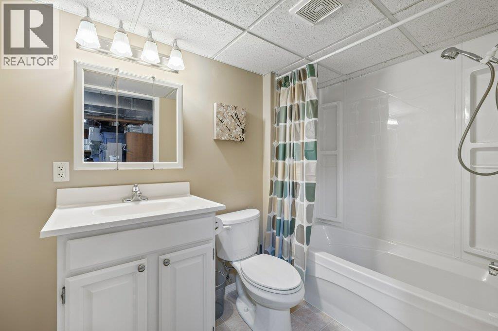 1873 Parkview Crescent Unit# 8, Kelowna
