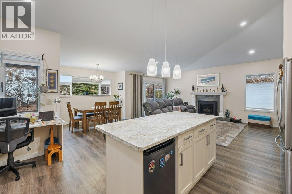 1873 Parkview Crescent Unit# 8, Kelowna